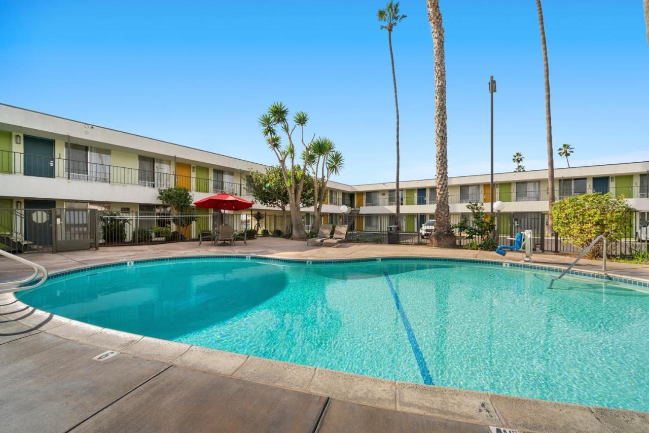 Vagabond Inn Ventura Exterior photo